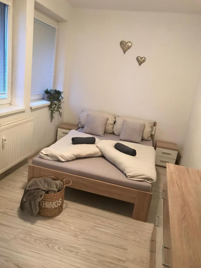 Apartman Vil Liptovsky Jan Appartement Liptovský Mikuláš Buitenkant foto